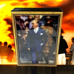 LB 24 GÖZLÜ KANVAS ALTIN VARAK EL İŞÇİLİĞİ ÇALIŞMASI 30*30 CM - 602